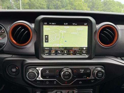 Used 2022 Jeep Gladiator Mojave w/ Trailer Tow Package AWD/4WD image 20