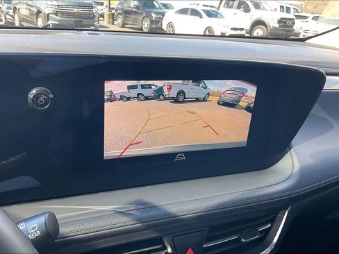 Used 2025 Buick Encore GX Preferred w/ Comfort Package image 17