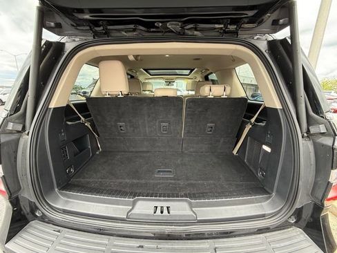 Used 2024 Ford Expedition Limited image 32