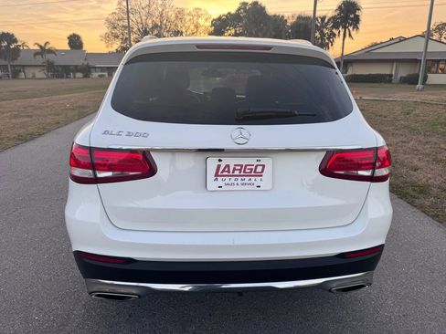 Used 2019 Mercedes-Benz GLC 300 image 8