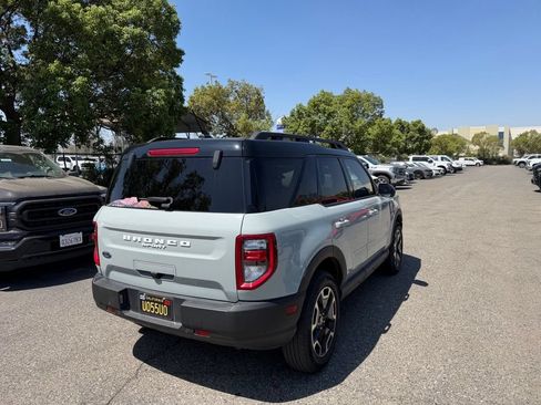 Used 2023 Ford Bronco Sport Outer Banks w/ Tech Package AWD/4WD image 3