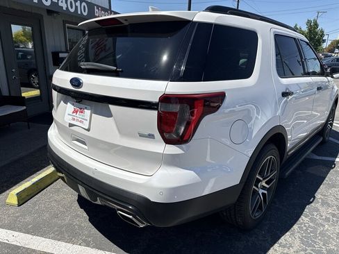 Used 2017 Ford Explorer Sport w/ Equipment Group 401A AWD/4WD image 6