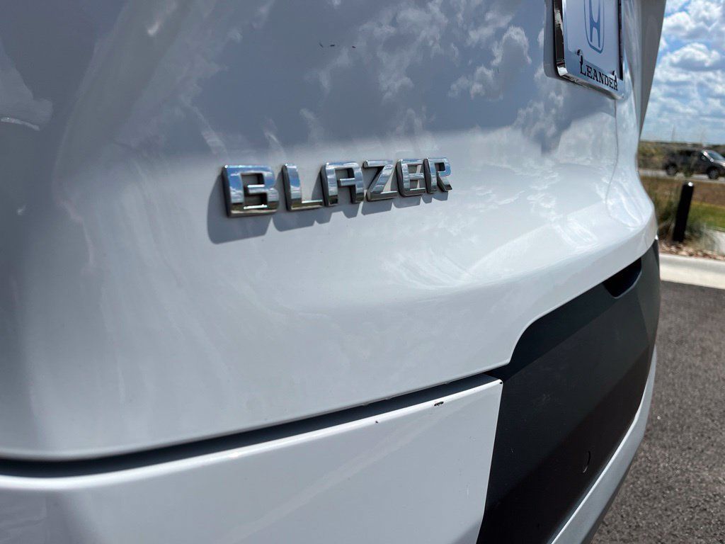 Used 2021 Chevrolet Blazer LT FWD image 8