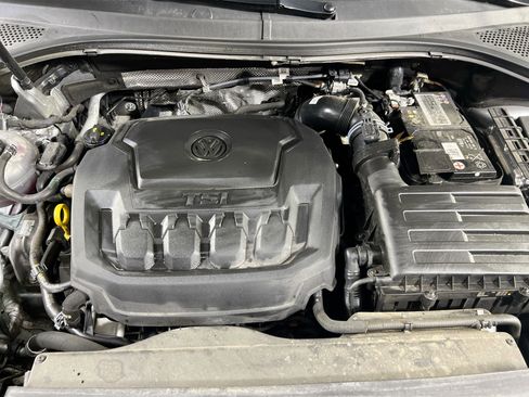 Used 2022 Volkswagen Tiguan SE AWD/4WD image 29