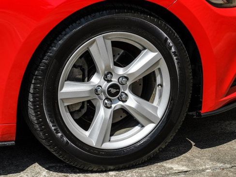 Used 2017 Ford Mustang Coupe RWD image 46