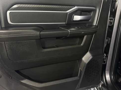 Certified 2025 RAM 2500 Big Horn AWD/4WD image 27