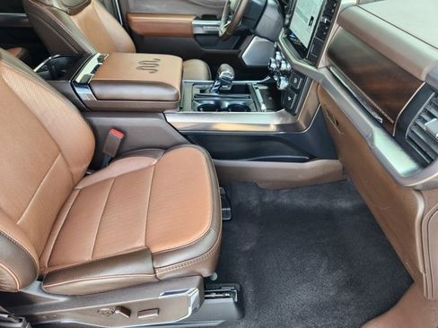 Used 2025 Ford F150 King Ranch w/ FX4 Off-Road Package image 13