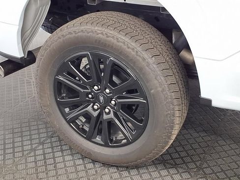 Used 2025 Ford F150 Platinum w/ Equipment Group 702A High AWD/4WD image 32