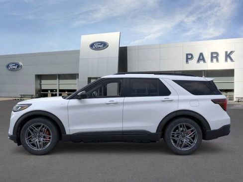 New 2026 Ford Explorer ST-Line w/ ST-Line Street Pack image 3