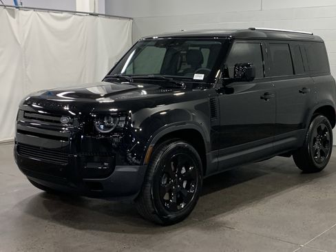 Used 2026 Land Rover Defender 110 S AWD/4WD image 1
