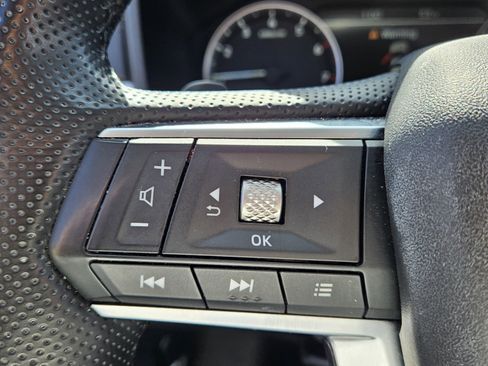 Used 2024 Mitsubishi Outlander SE image 27