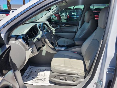 Used 2017 Buick Enclave Leather w/ Trailering Package FWD image 13