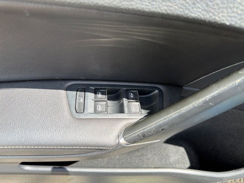 Used 2015 Volkswagen Golf TDI SE FWD image 24