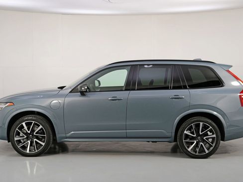 Used 2023 Volvo XC90 T8 Ultimate image 51