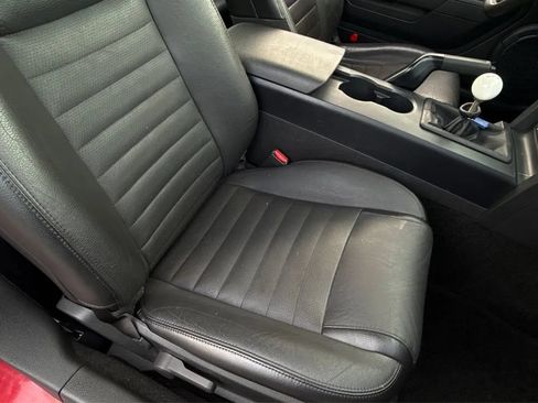 Used 2006 Ford Mustang GT Premium RWD image 15