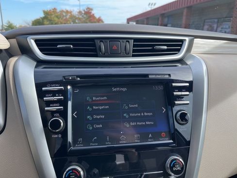 Used 2017 Nissan Murano SV image 71