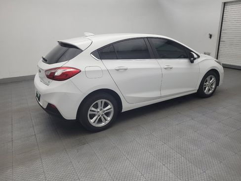 Used 2018 Chevrolet Cruze LT w/ Convenience Package FWD image 10