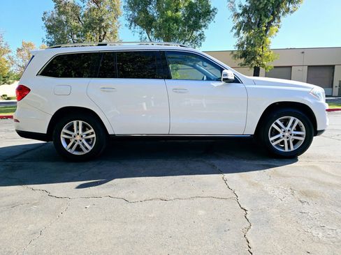 Used 2015 Mercedes-Benz GL 450 4MATIC w/ Lighting Package image 4