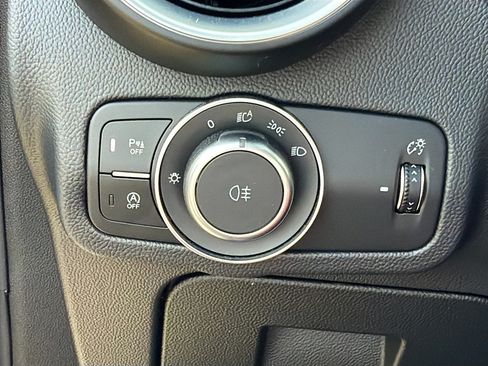 Used 2024 Alfa Romeo Stelvio Ti w/ Performance Driving Package AWD/4WD image 36