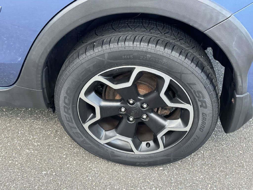 Used 2014 Subaru Crosstrek 2.0i Premium AWD/4WD image 11