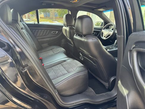 Used 2017 Ford Taurus SHO image 21