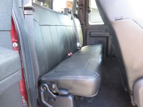 Used 2016 Ford F250 Lariat w/ Chrome Package image 21