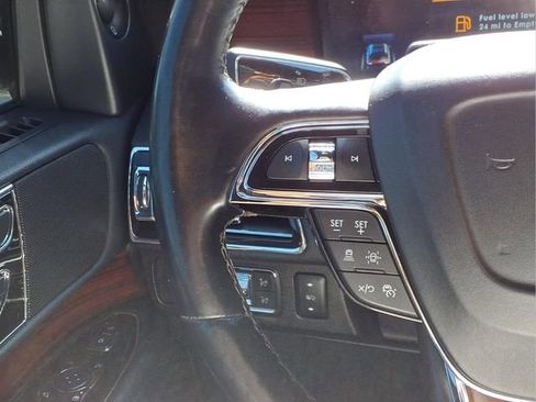 Used 2022 Lincoln Navigator L Reserve AWD/4WD image 14