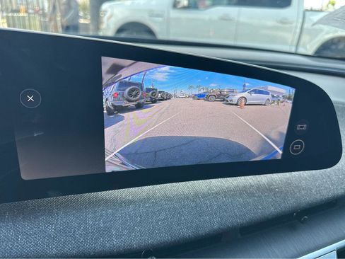 Used 2024 Lucid Air Pure image 6