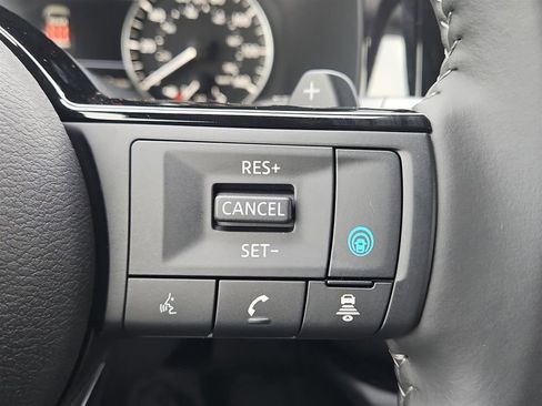 New 2025 Nissan Pathfinder SL w/ Black Appearance Package image 13