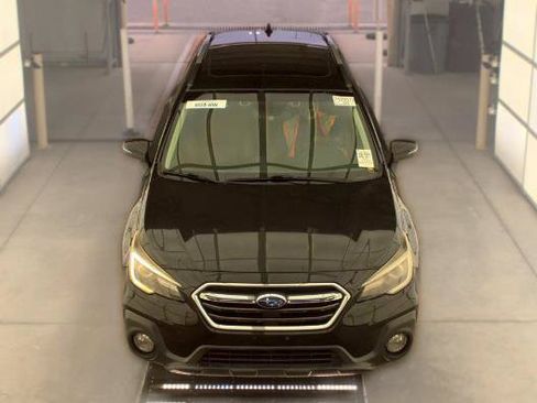 Used 2018 Subaru Outback 3.6R Touring AWD/4WD image 20