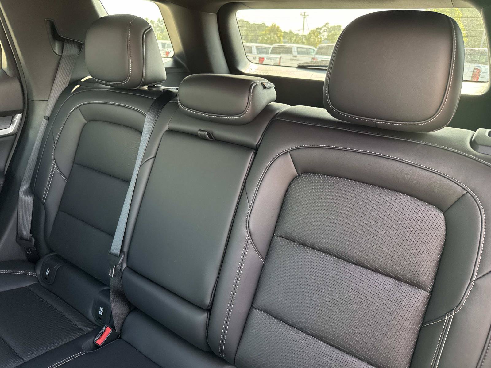 New 2027 GMC Terrain Elevation w/ Elevation Premium Package FWD image 13