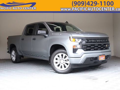 Used 2025 Chevrolet Silverado 1500 Custom RWD image 1