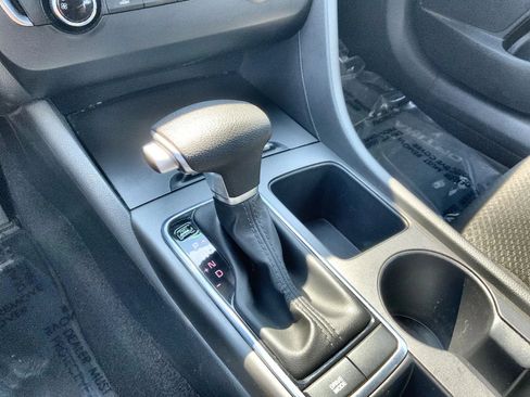 Used 2017 Kia Optima LX w/ Option Group 014 FWD image 21