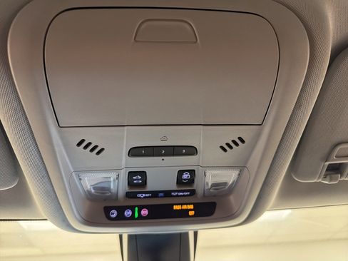 Used 2020 Chevrolet Blazer LT w/ Sound & Technology Package image 23