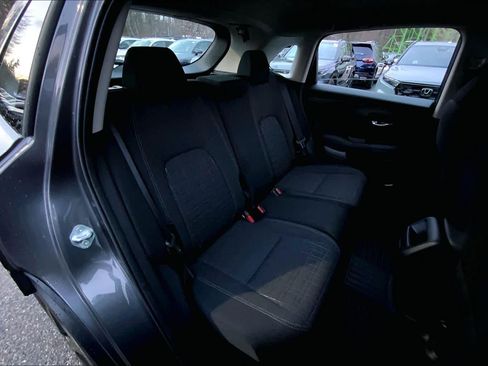 Used 2025 Honda HR-V LX image 19