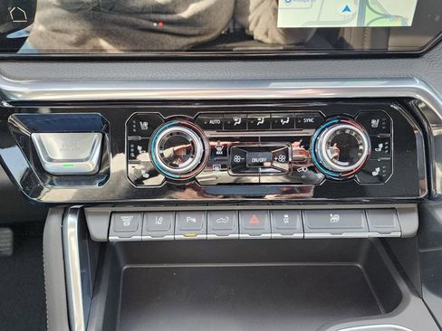 New 2026 GMC Sierra 3500 Denali w/ LPO, Black Badging Package image 32