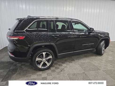Used 2023 Jeep Grand Cherokee Limited AWD/4WD image 3