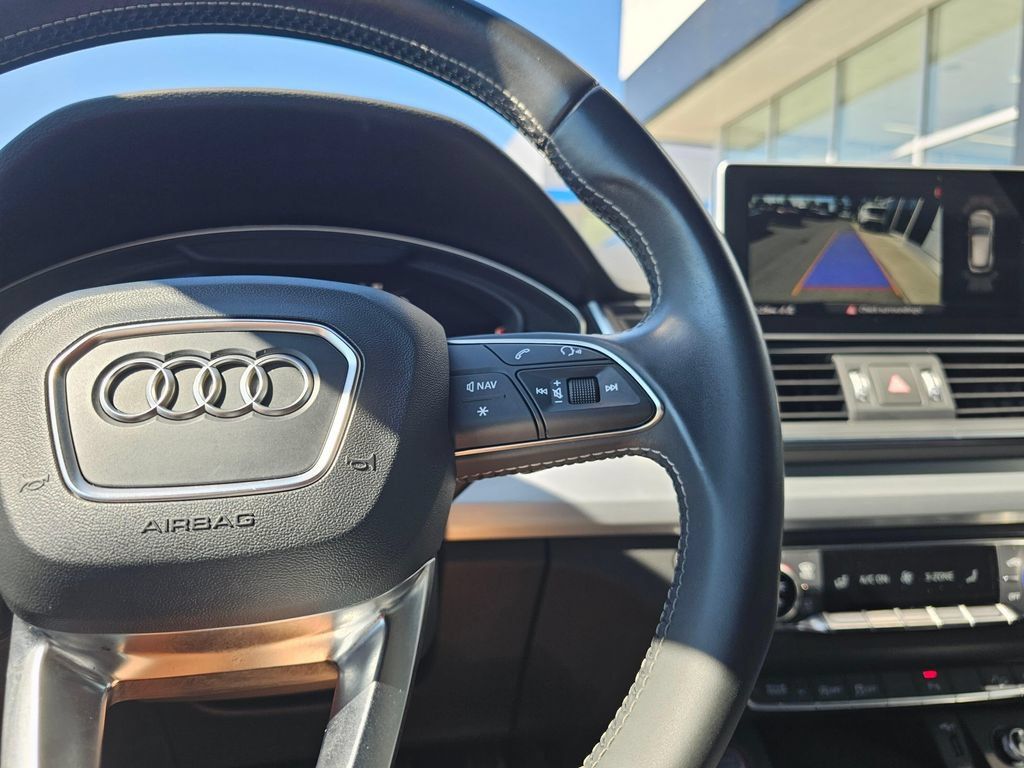 Used 2018 Audi SQ5 Premium Plus w/ Navigation Package AWD/4WD image 34