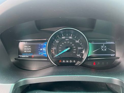 Used 2016 Ford Explorer XLT w/ Equipment Group 202A AWD/4WD image 24