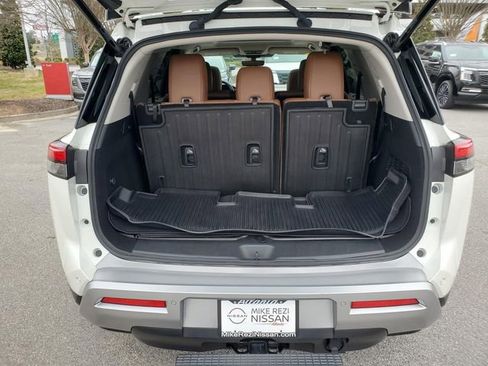 Certified 2024 Nissan Pathfinder Platinum w/ Cargo Package image 11