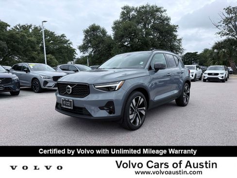 Certified 2023 Volvo XC40 B5 Ultimate w/ Protection Package Premier AWD/4WD image 1