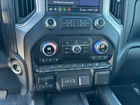 Used 2020 GMC Sierra 2500 SLT w/ Technology Package image 26