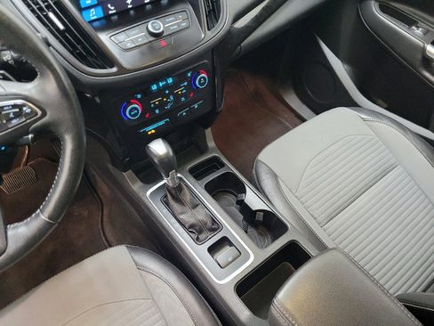Used 2018 Ford Escape SE w/ SE Sport Appearance Package AWD/4WD image 26
