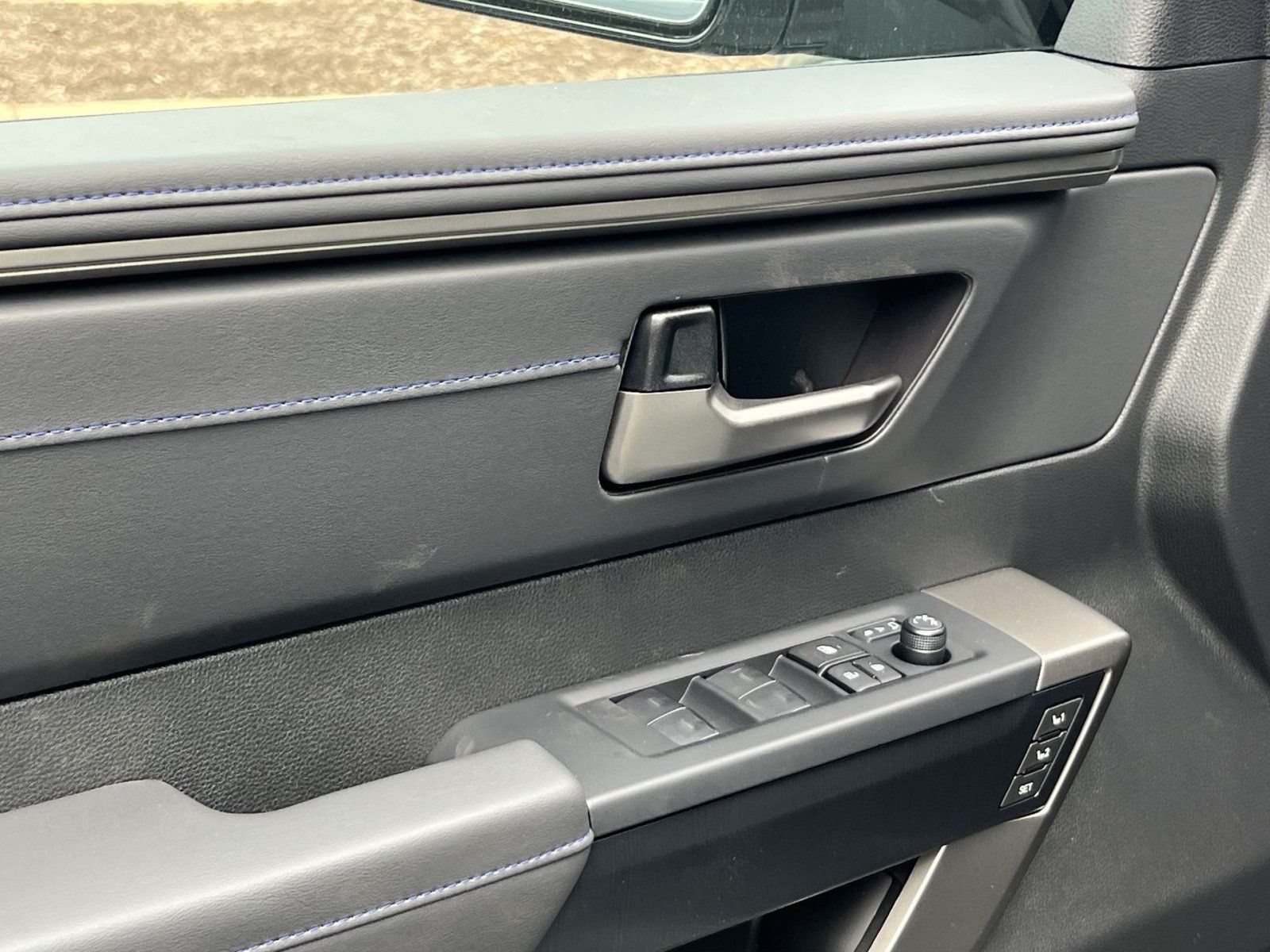 New 2026 Toyota Sequoia Platinum AWD/4WD image 10