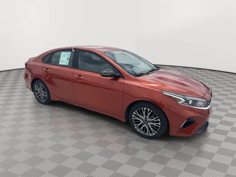 Used 2024 Kia Forte GT-Line FWD image 3