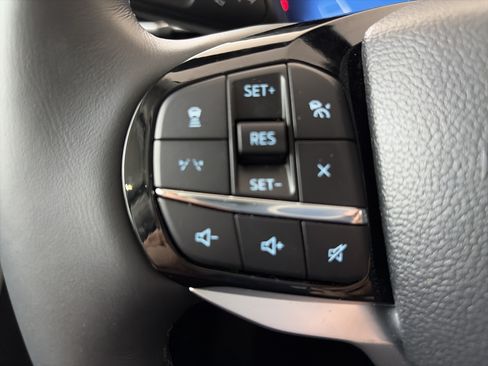 Used 2026 Ford Explorer Platinum w/ LUX Leather Package AWD/4WD image 24