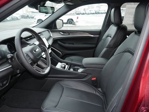 New 2026 Jeep Grand Cherokee Limited Reserve image 2