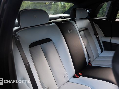 Used 2023 Rolls-Royce Ghost Black Badge w/ Black Badge Ghost Package image 31
