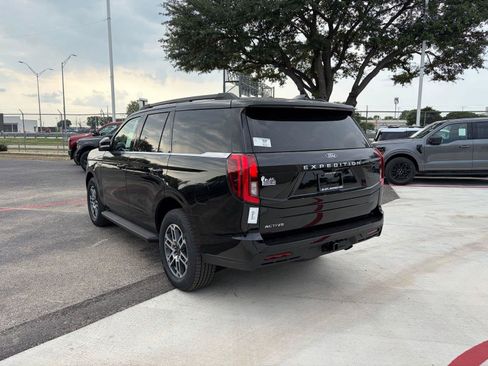 New 2026 Ford Expedition Active RWD image 3