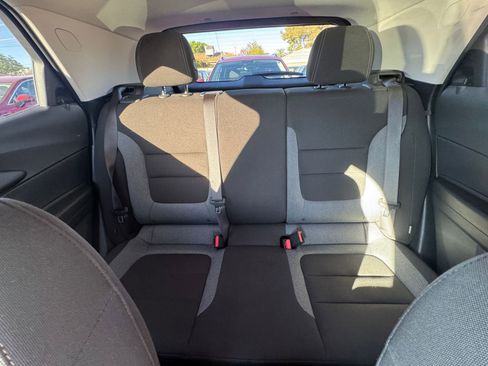 Used 2025 Chevrolet TrailBlazer LT image 36